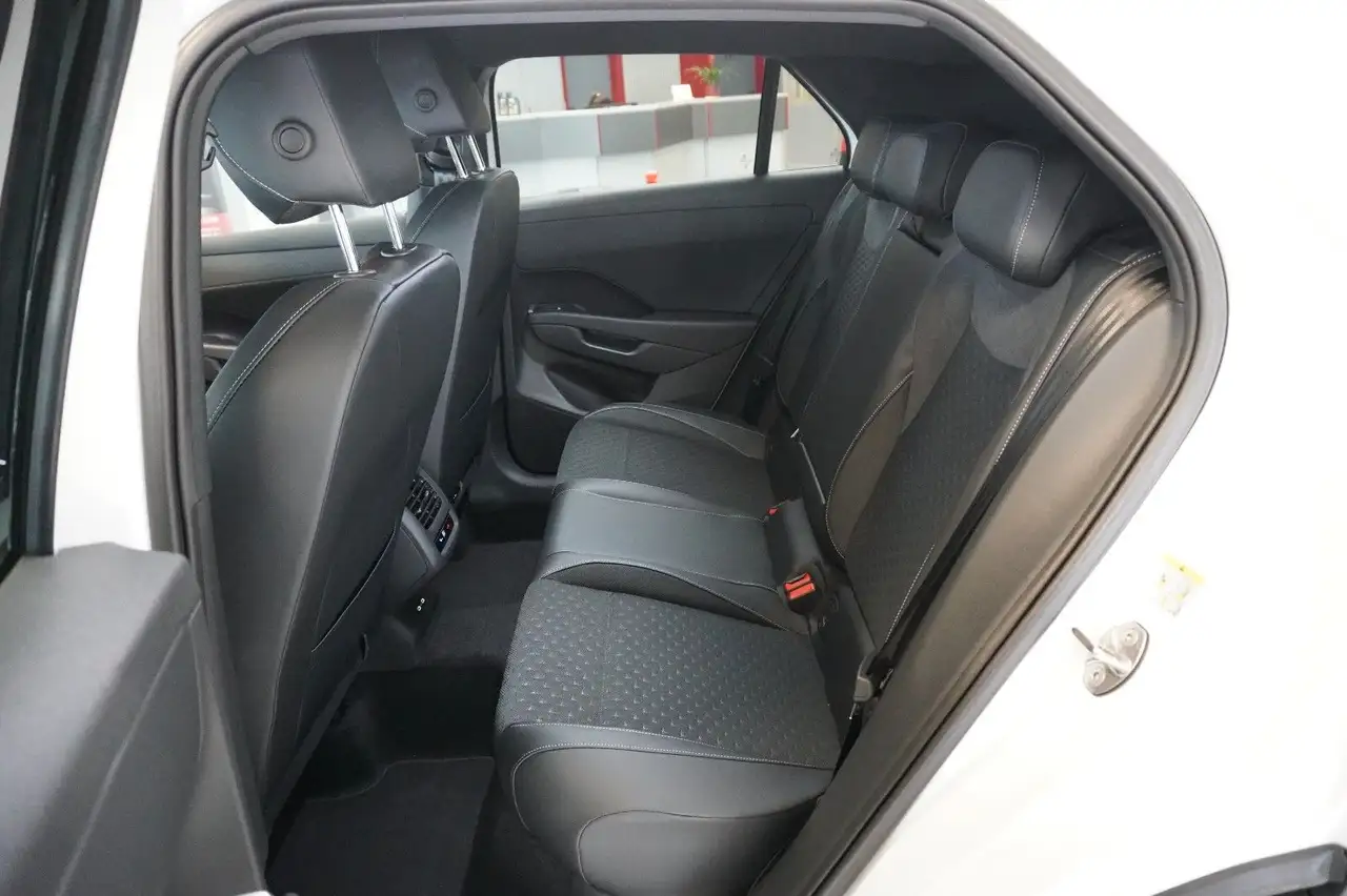 Volkswagen T-Roc R-Line 1.5 eTSI DSG*AHK*ACC*MATRIX*KAMERA* 8