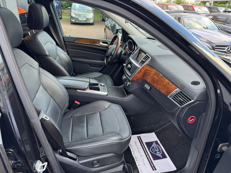 Mercedes-Benz ML 350 CDI BlueTec 4MATIC*SD*Distronic*Comand* — photo 12