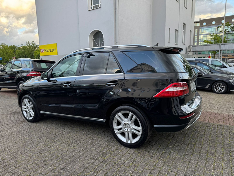 Mercedes-Benz ML 350 CDI BlueTec 4MATIC*SD*Distronic*Comand* — photo 5