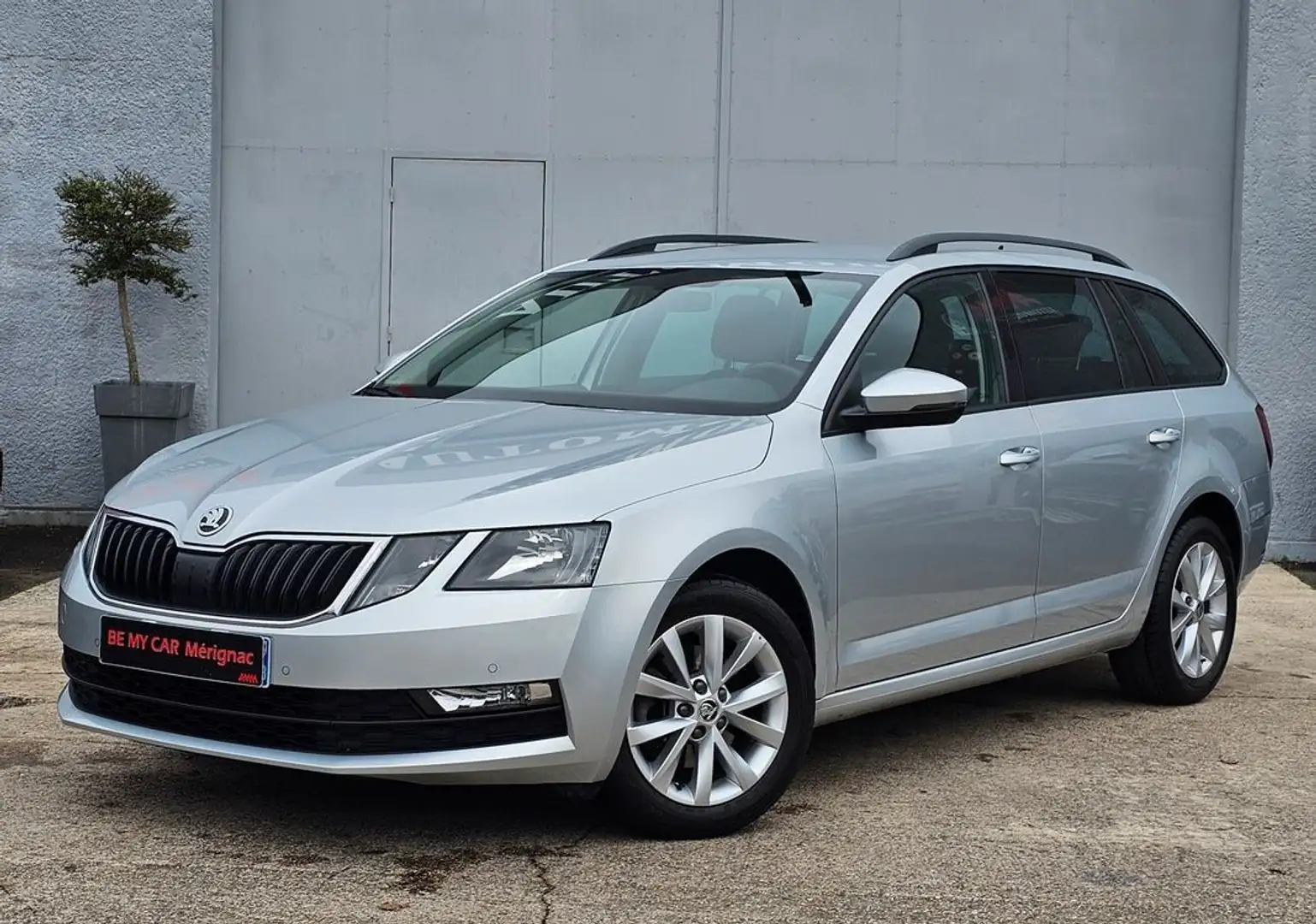 Skoda Octavia Superbe TSI 116cv 1°main 2020 Grau - 1
