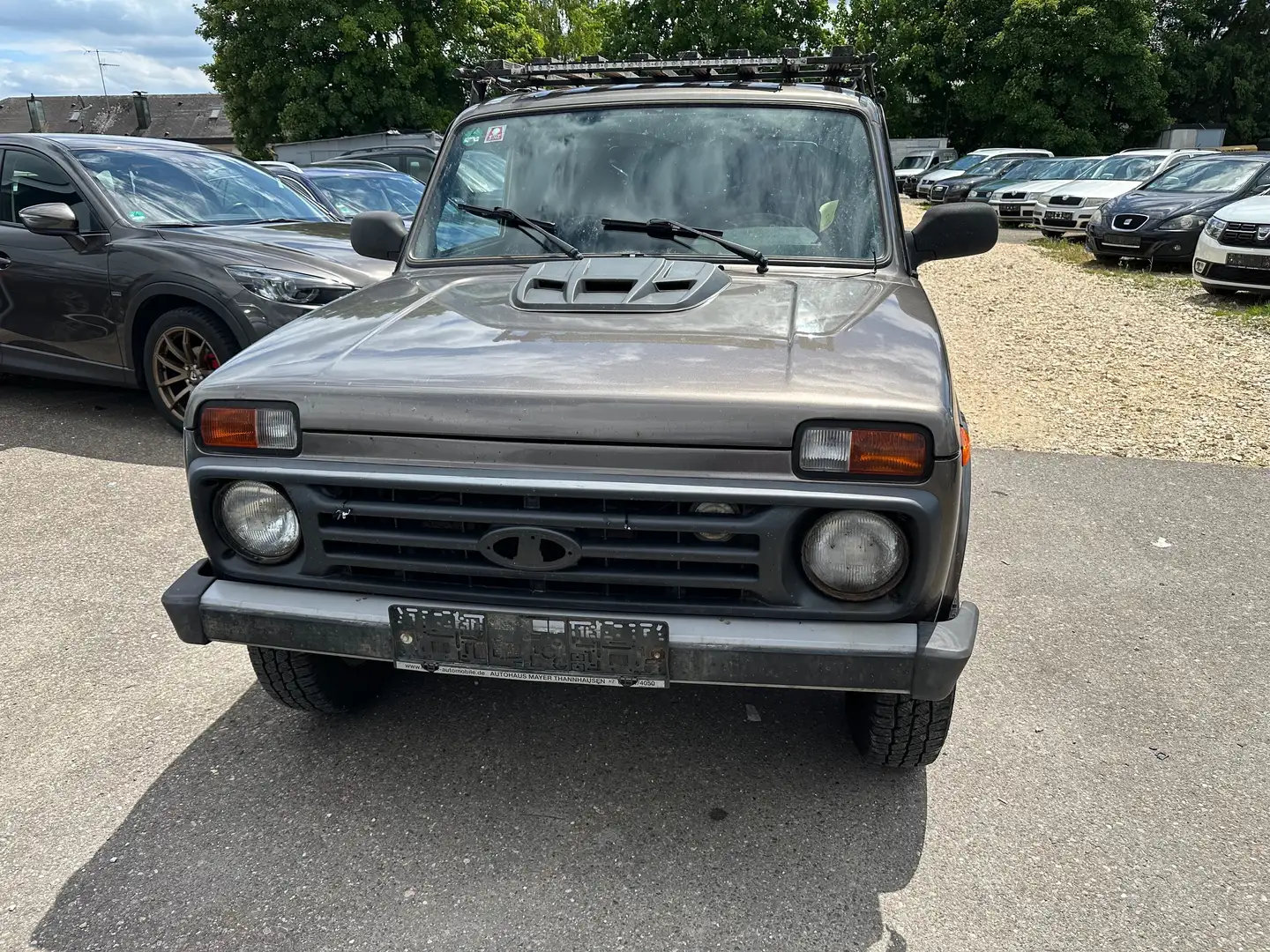 Lada Urban 4x4 Gri - 1