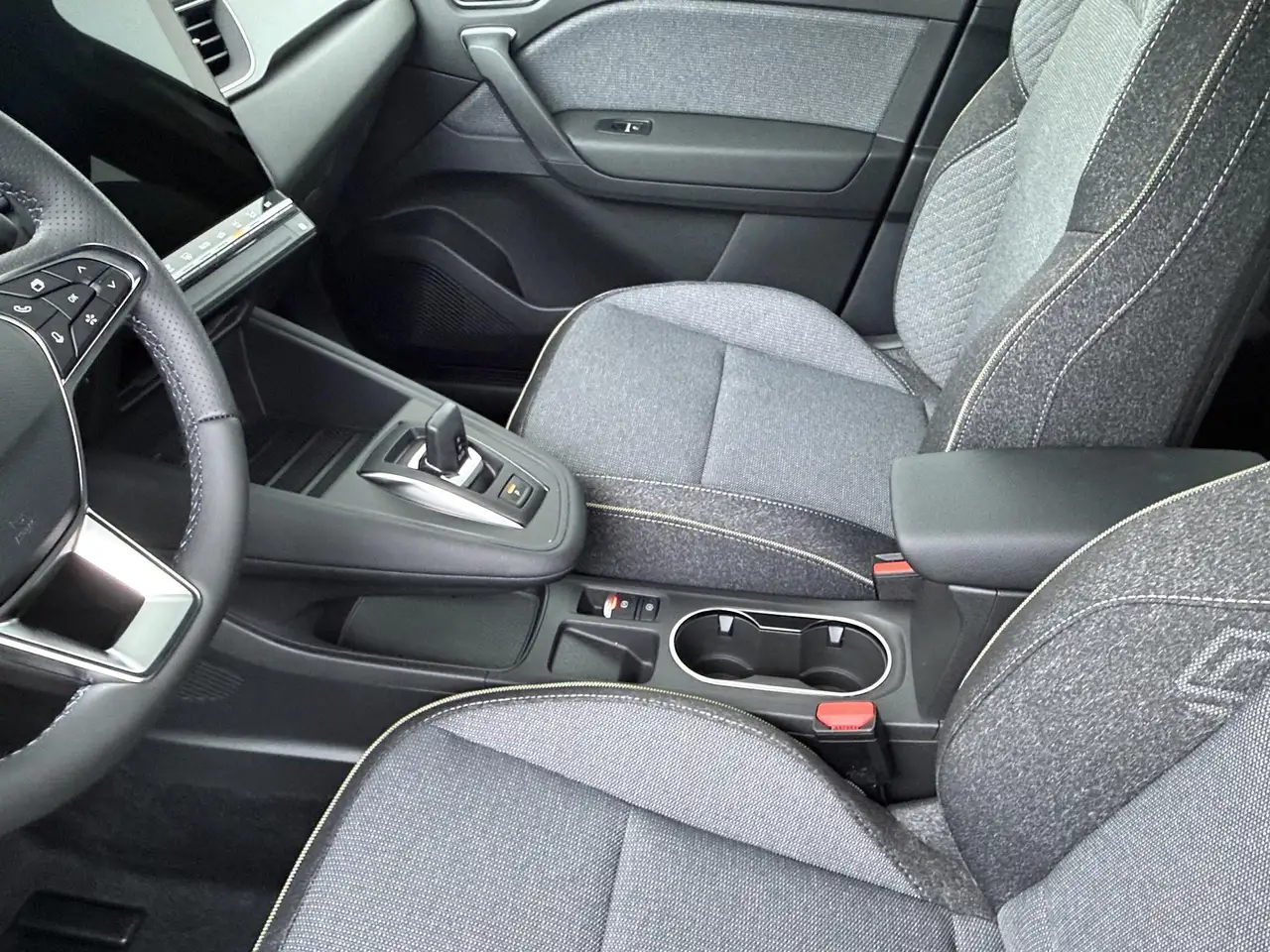 Renault Captur 2026 — фото 12