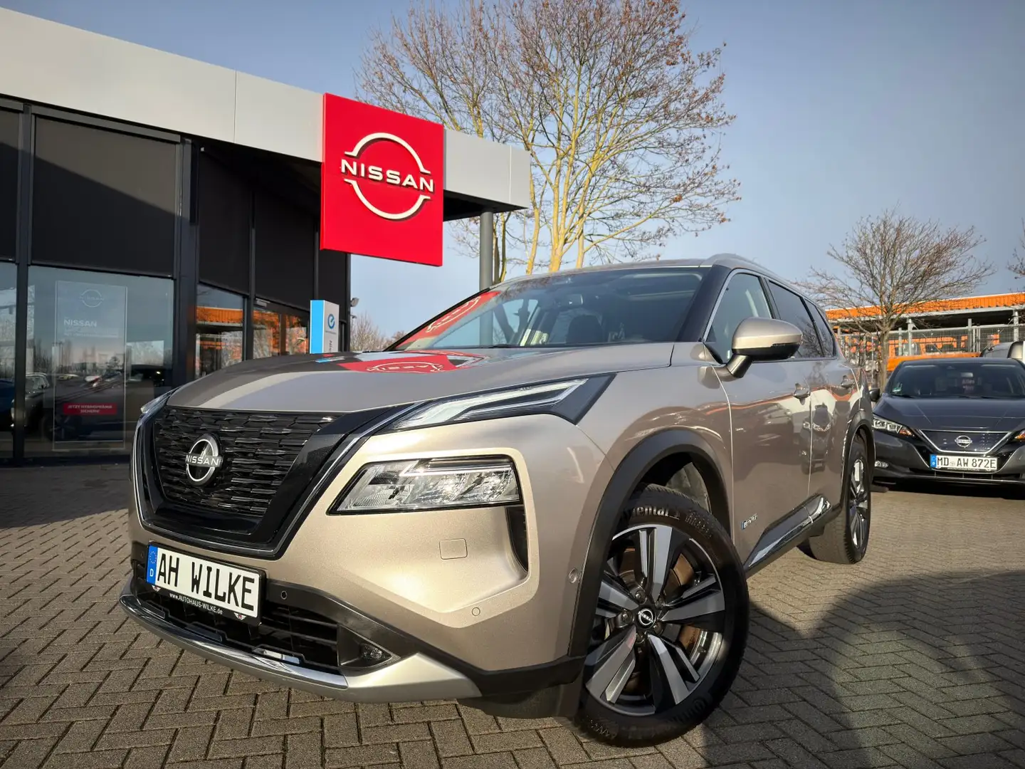 Nissan X-Trail 1.5 VC-T e-Power Tekna+ e-4ORCE/PANORAMA/BOSE/LEDE Silber - 1