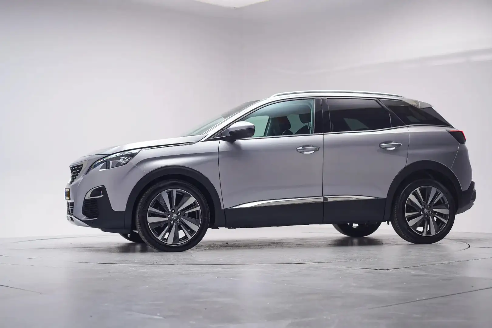 Peugeot 3008 1.2 PureTech 130pk Premium [ LED Navi Apple/Androi Grigio - 2