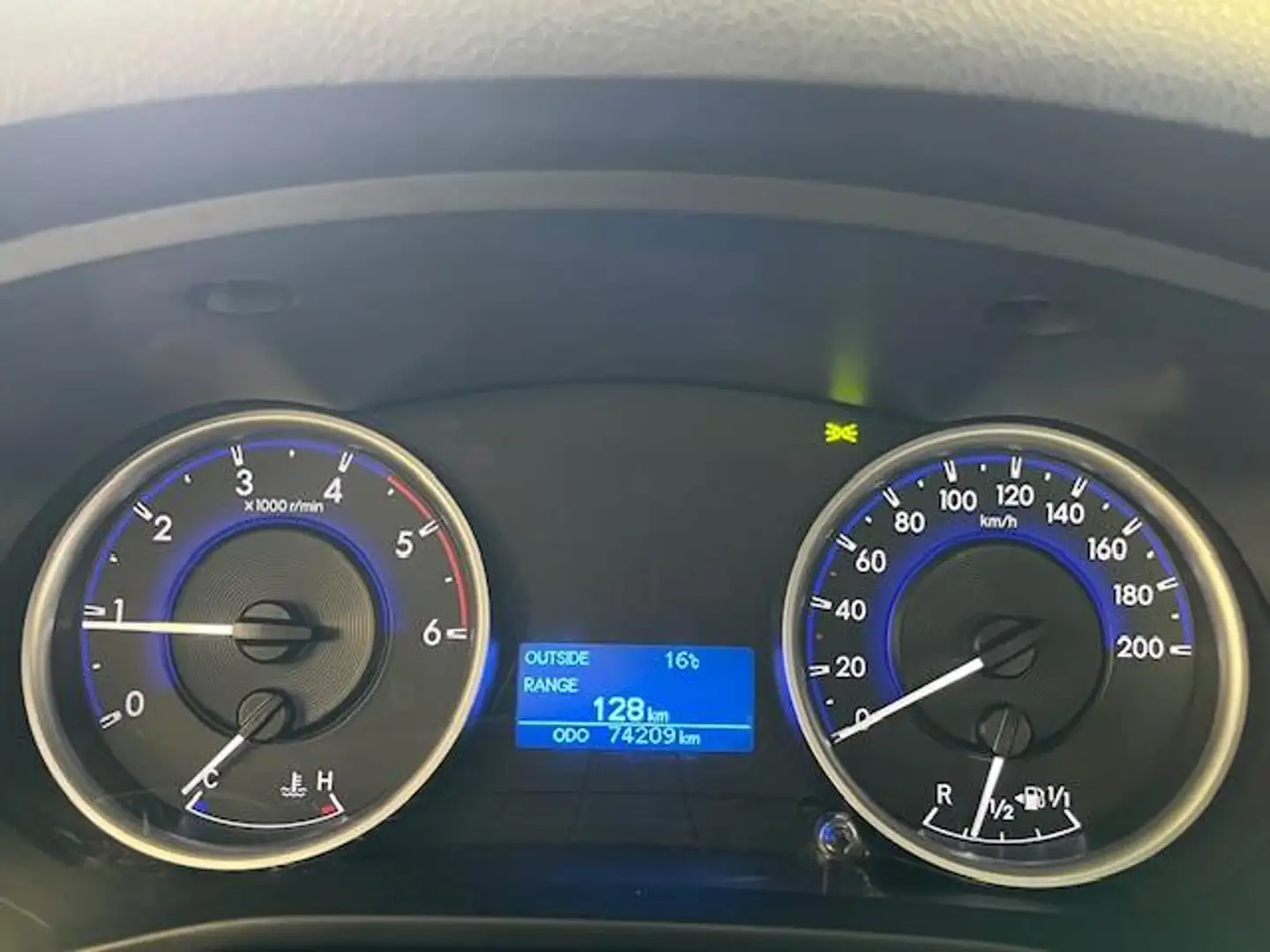 Toyota Hilux 2.4 D-4D-F Cool Comfort 4X4/1e Eigenaar/NAP/Airco/ - 2