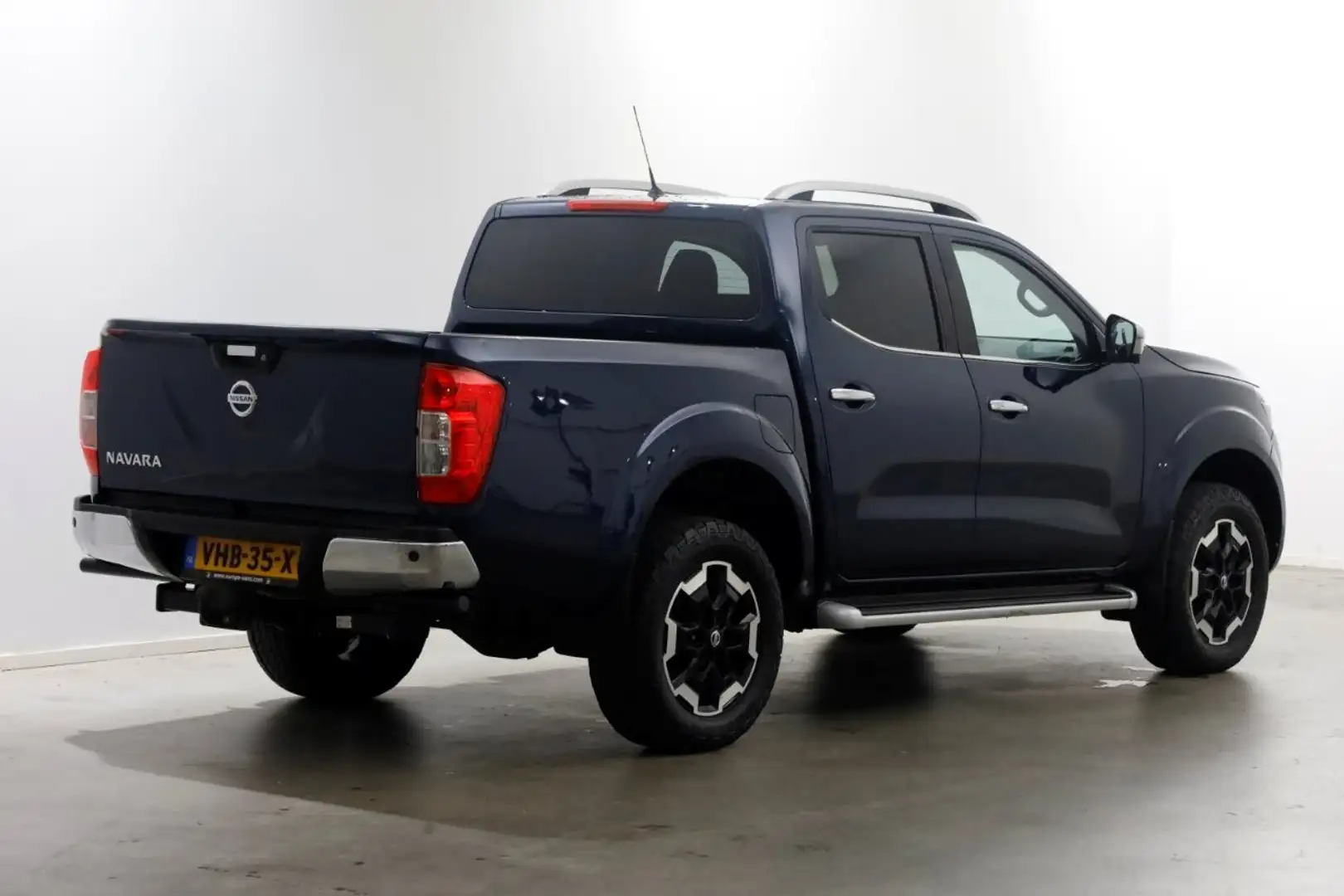 Nissan Navara 2.3 dCi 190pk Automaat Tekna 4x4 + Sperdiff. Trekh Blauw - 2