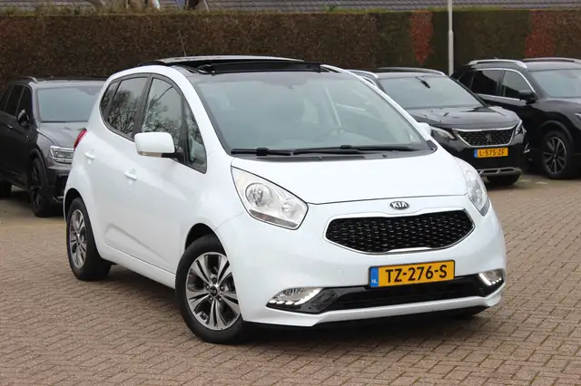 Kia Venga 1.4 CVVT Edition / Panoramadak / Camera / Half led