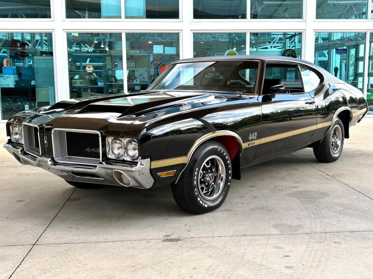 Oldsmobile 442 W-30, foto 1