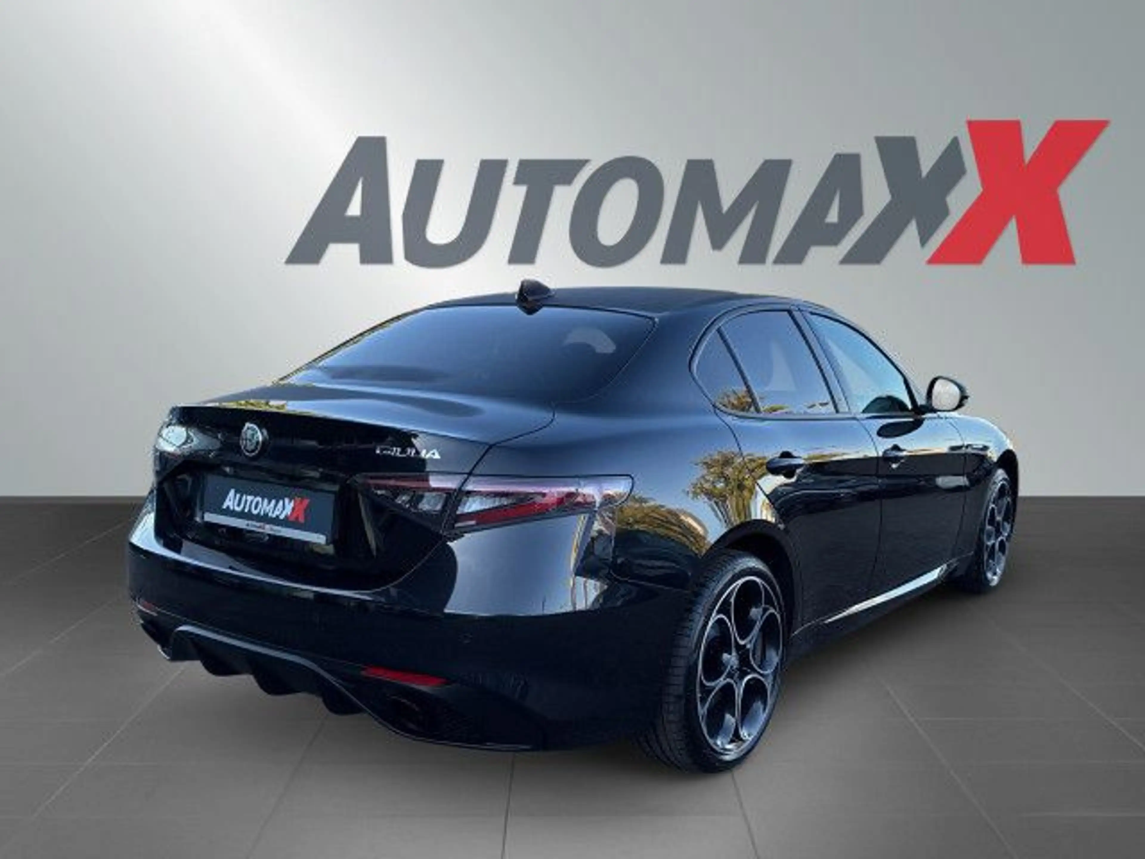 Alfa Romeo Giulia 2.0 Turbo Q4 Veloce Automatik PremiumP Tech — photo 2
