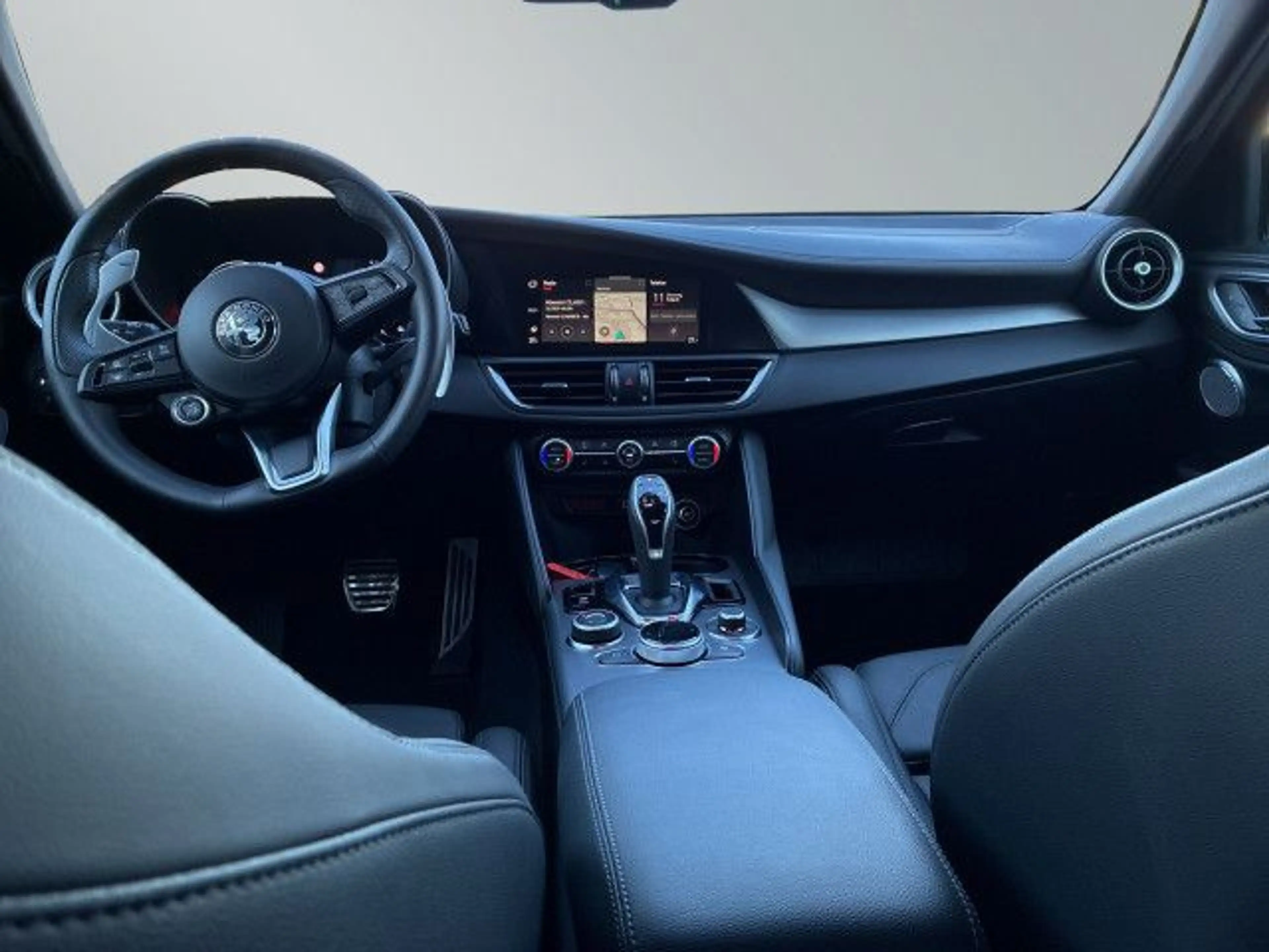 Alfa Romeo Giulia 2.0 Turbo Q4 Veloce Automatik PremiumP Tech — photo 13