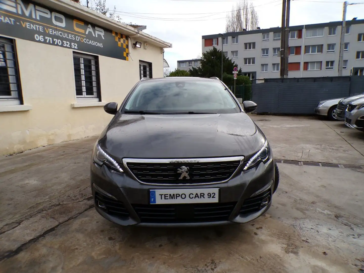 Peugeot 308 PureTech 130ch SetS EAT8 Allure Business Gris - 2