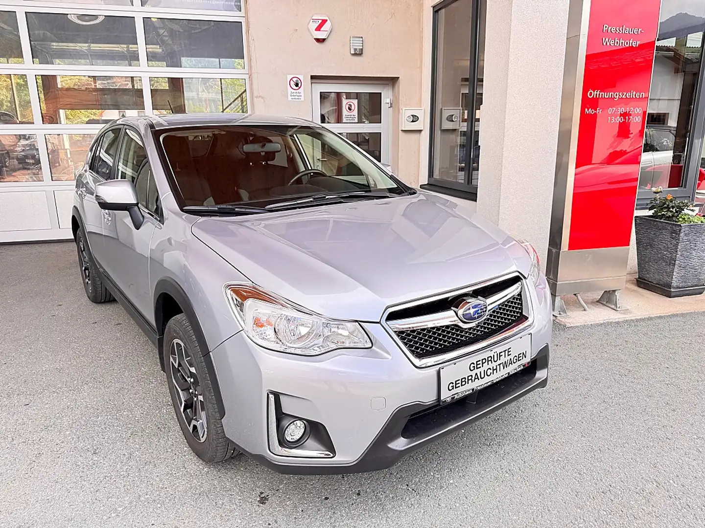 Subaru XV 2,0DL Comfort Silber - 1