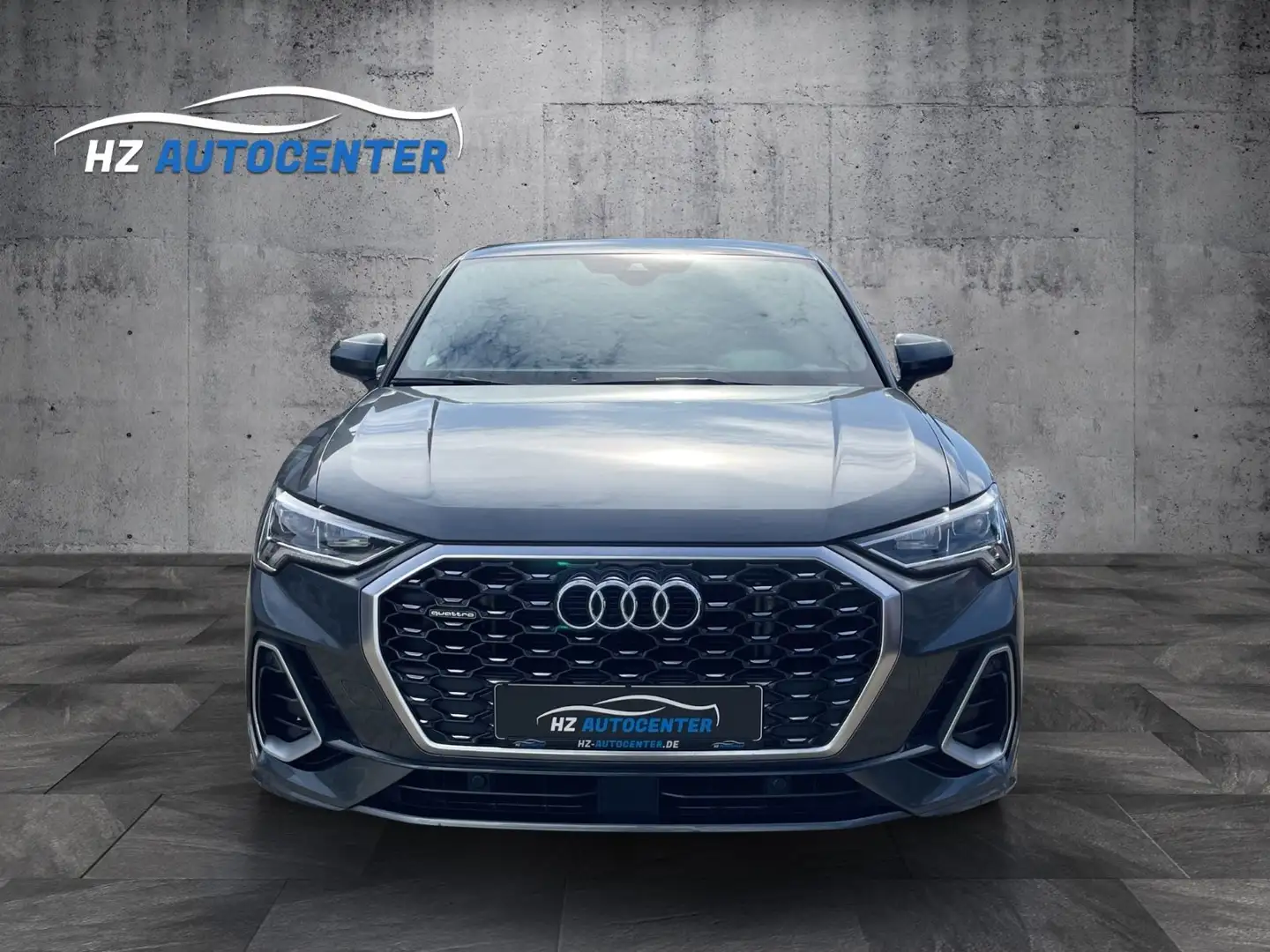 Audi Q3 Sportback 40 TFSI quattro S line*VIRTUAL*NAVI Grau - 2