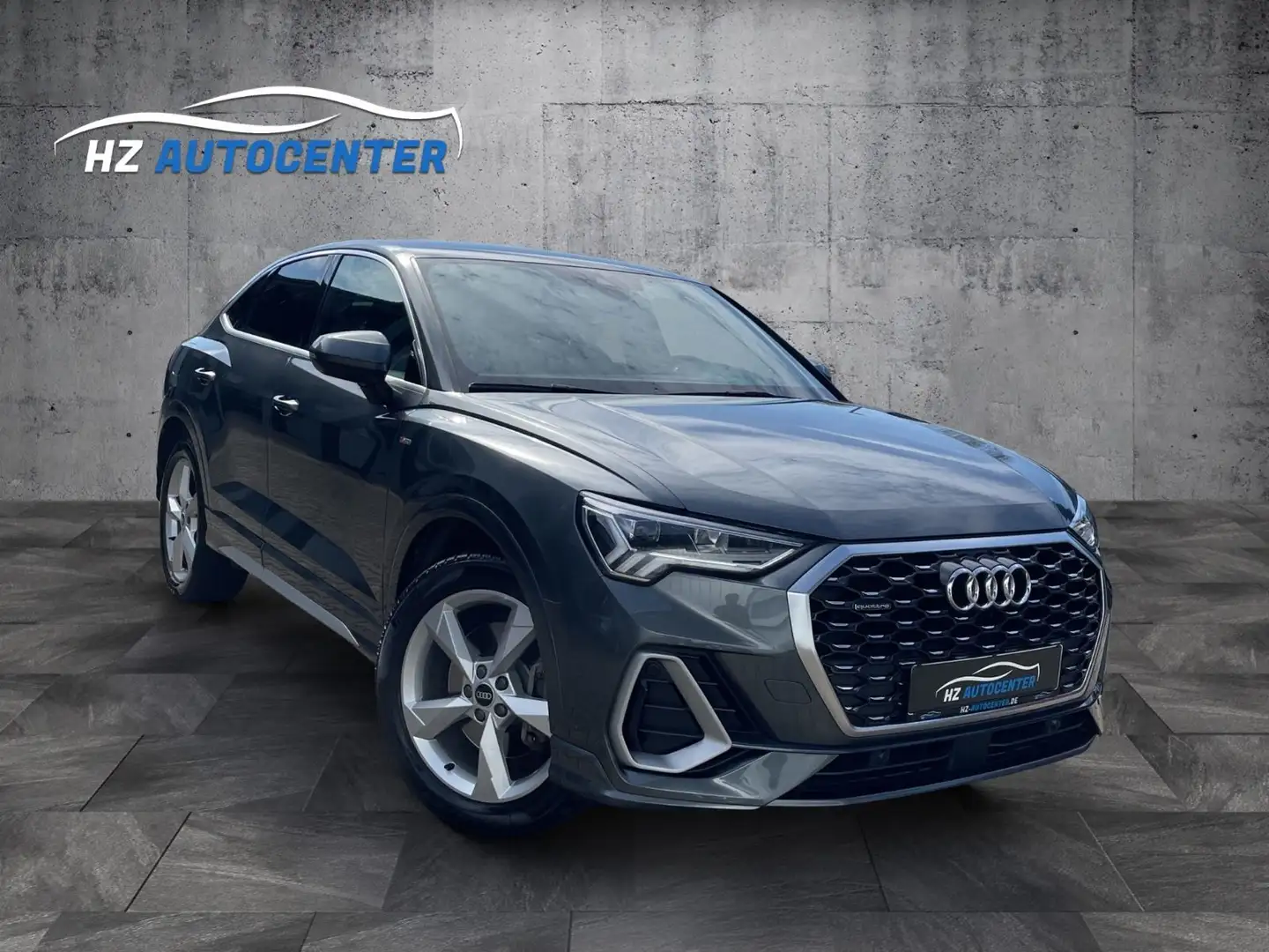 Audi Q3 Sportback 40 TFSI quattro S line*VIRTUAL*NAVI Grau - 1