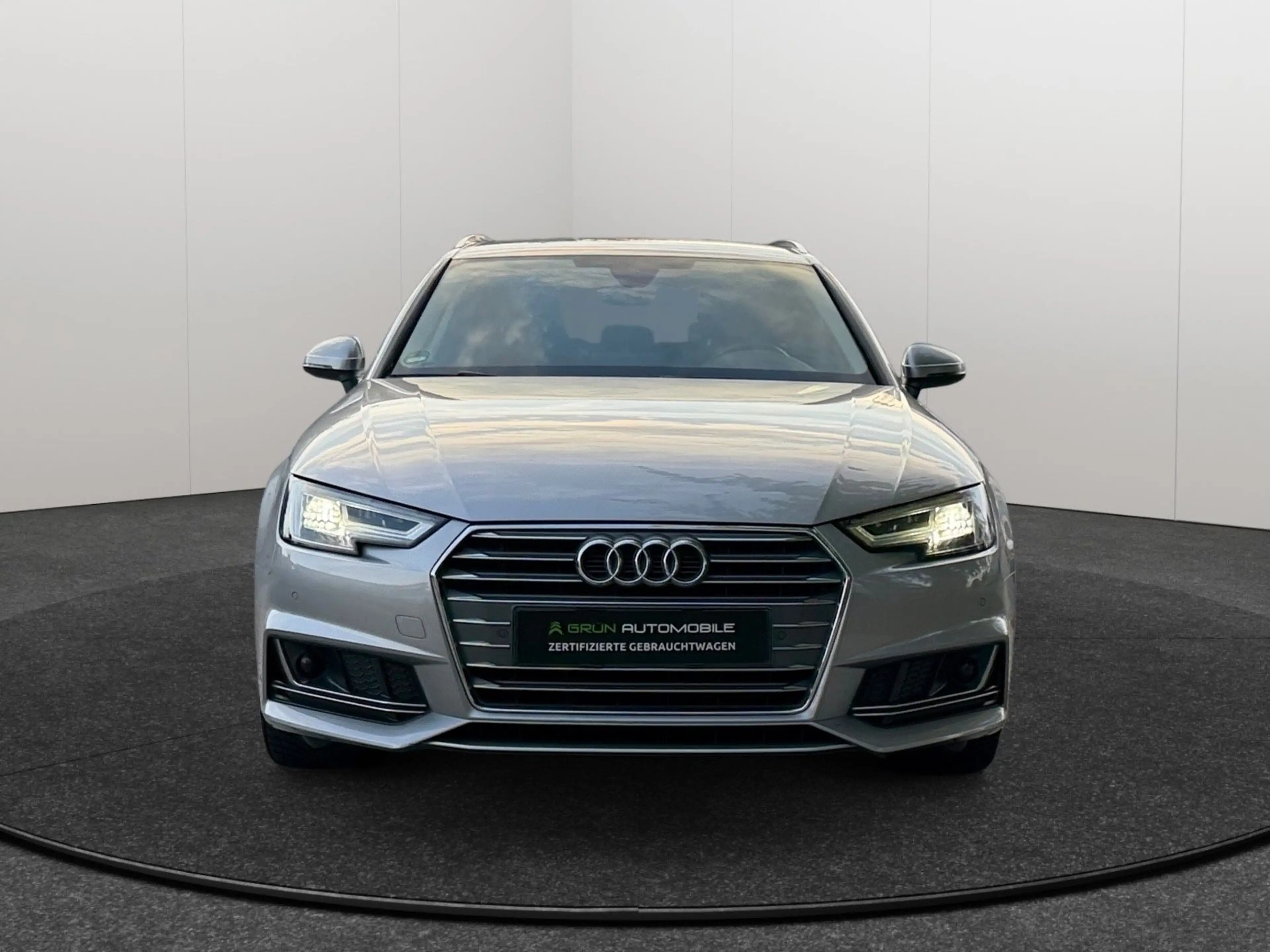Audi A4 Avant S-Line Sport/LED/Alcantara/Garantie — photo 2