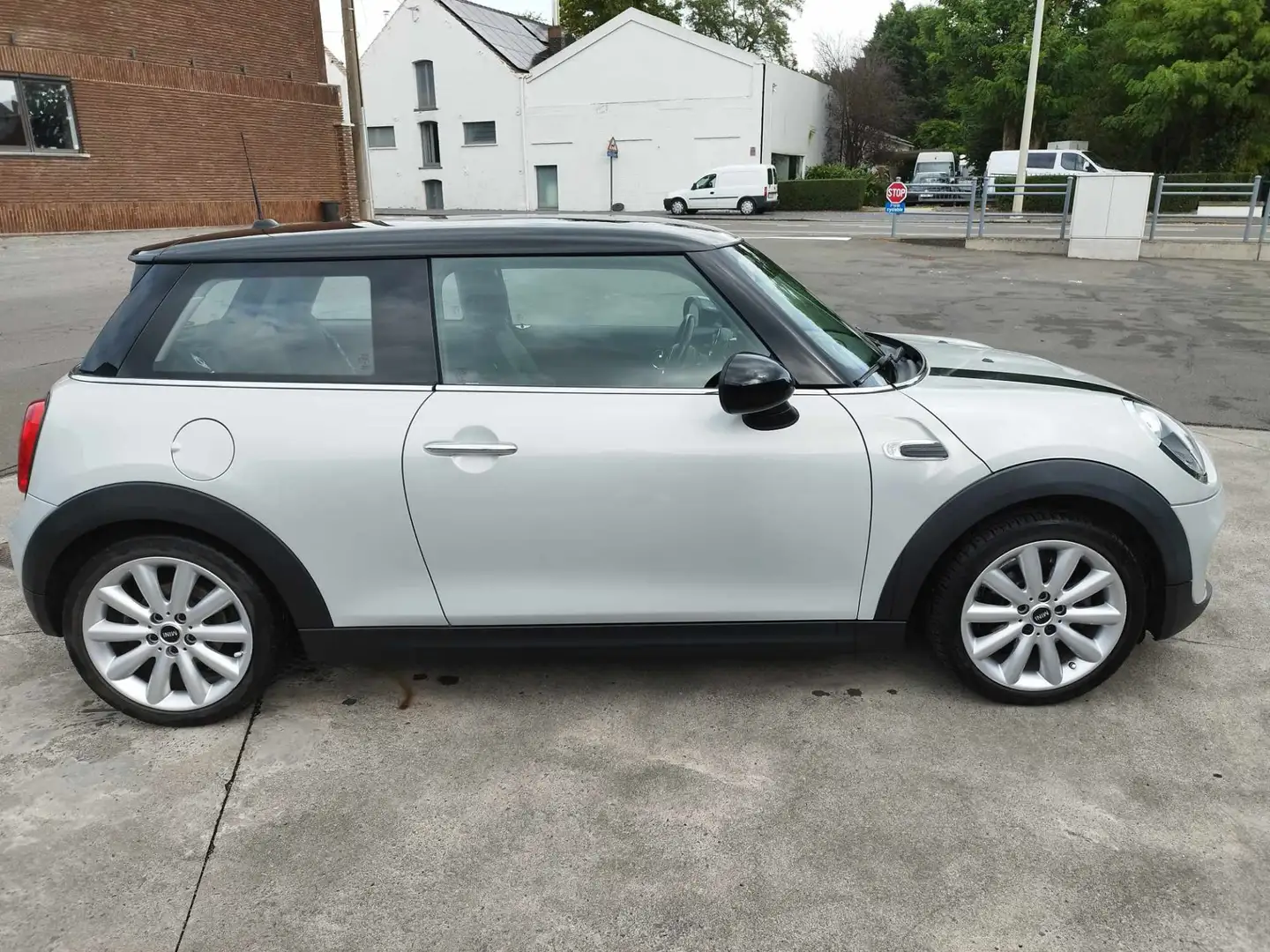 MINI Cooper Hatch 3 Portes 136 ch - 2