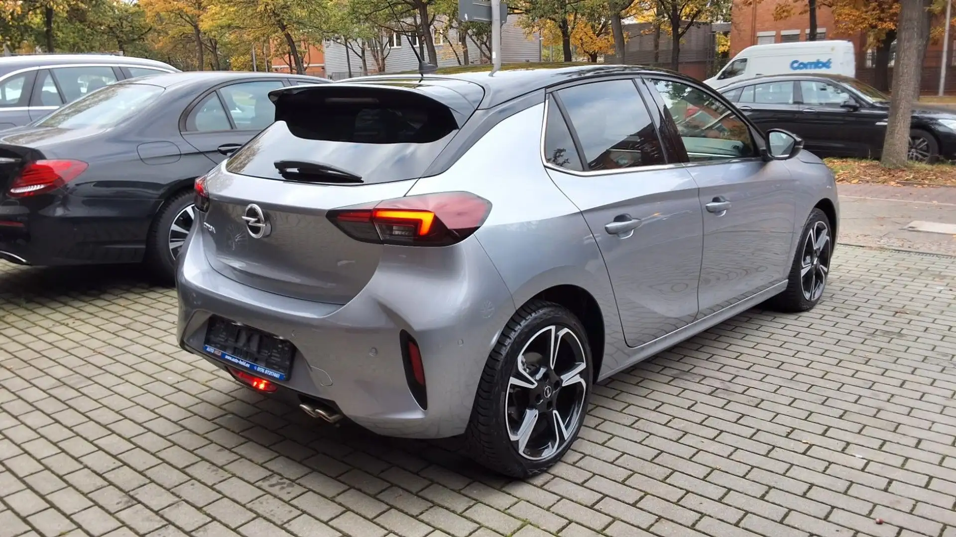 Opel Corsa F GS Ultimate Grijs - 2