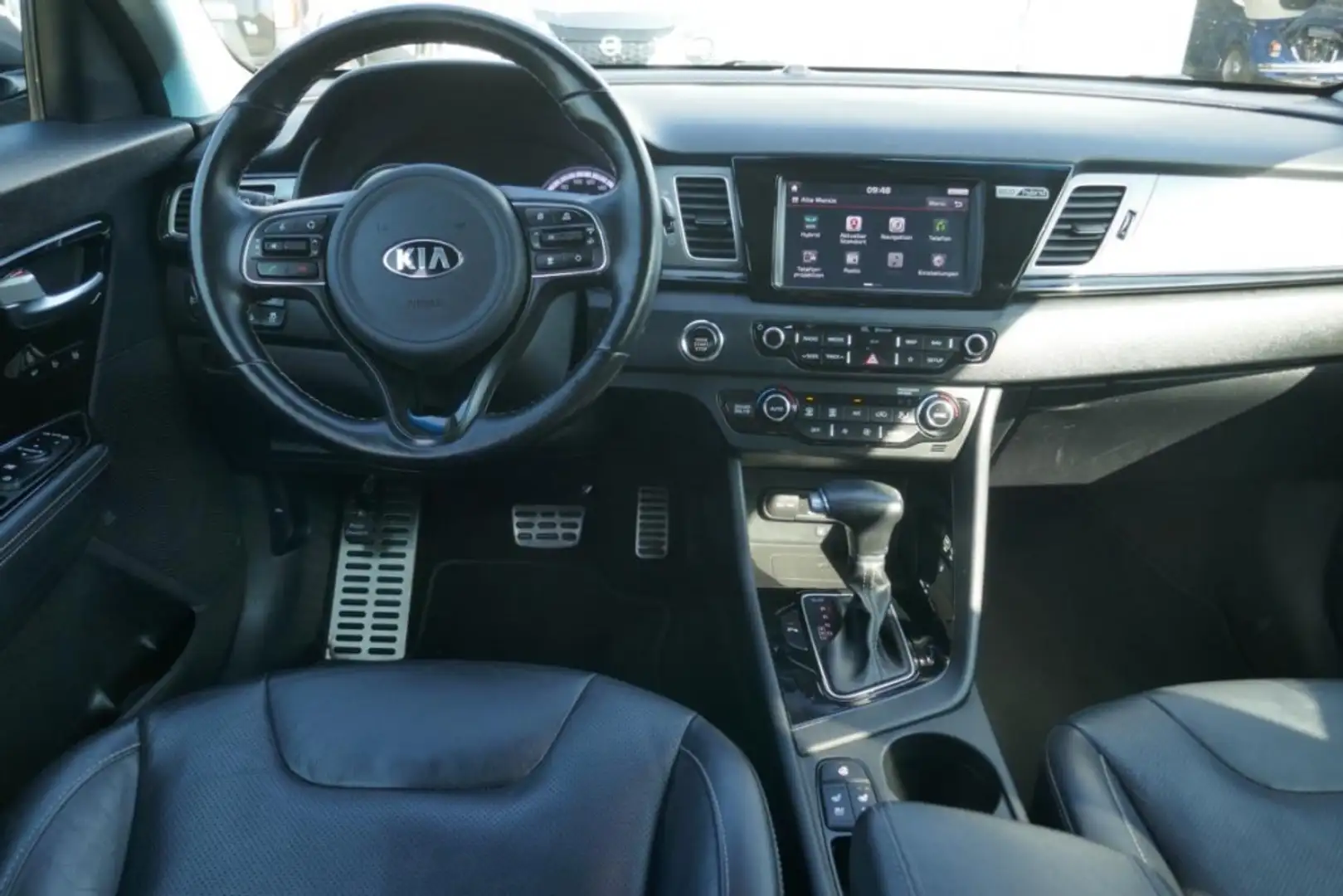 Kia Niro 1.6 77kW JBL Leder Sitzhzg/-klima Navi LED Grau - 2