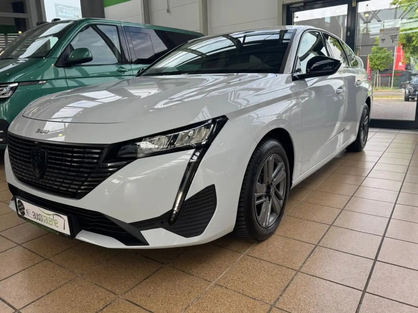 Peugeot 308 SW BlueHDi 130 EAT8 Allure Weiß - 1