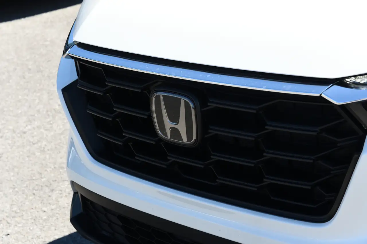 Honda CR-V photo Honda CR-V