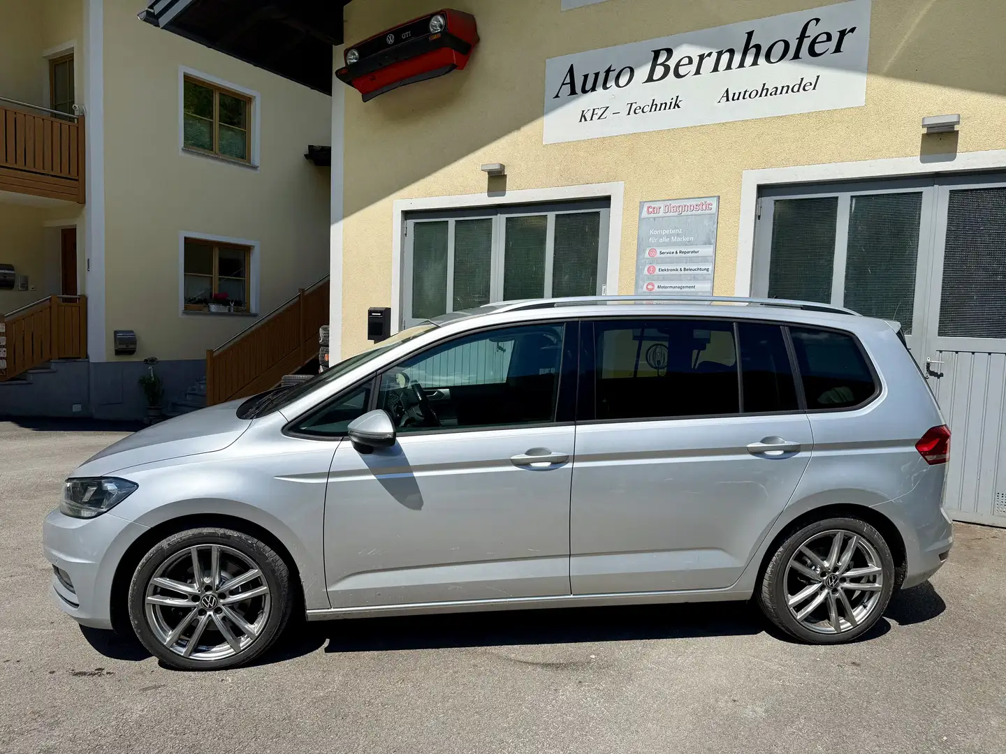 Volkswagen Touran Comfortline PDC MFL AHK Grau - 2