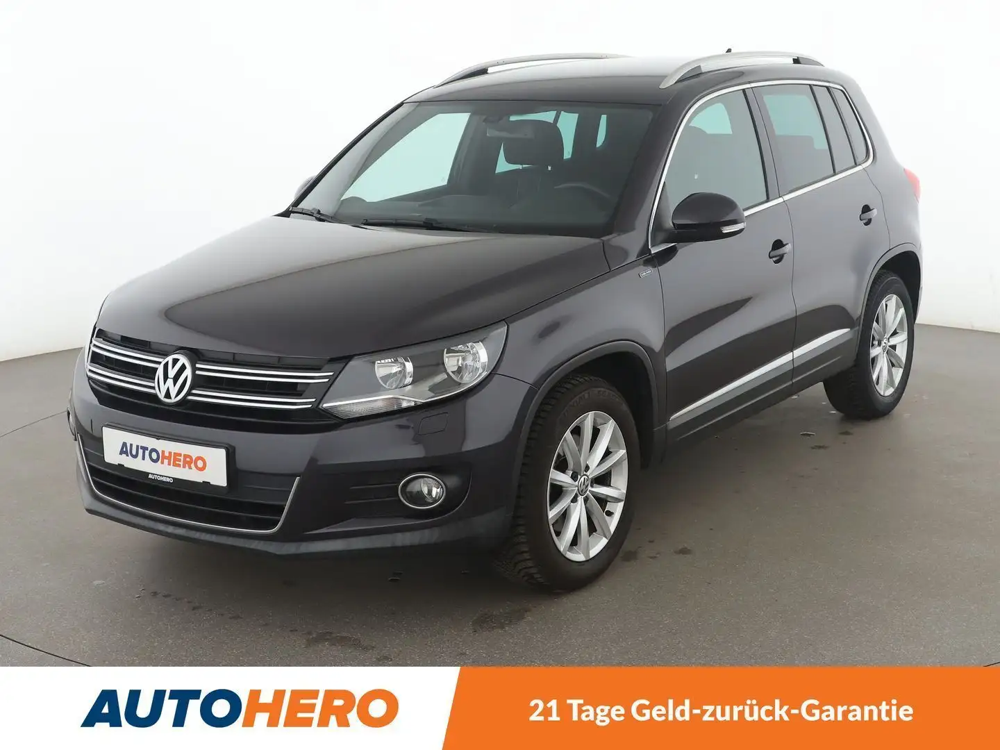 Volkswagen Tiguan 1.4 TSI Lounge Sport & Style BMT *NAVI*TEMPO*CAM* Grau - 1