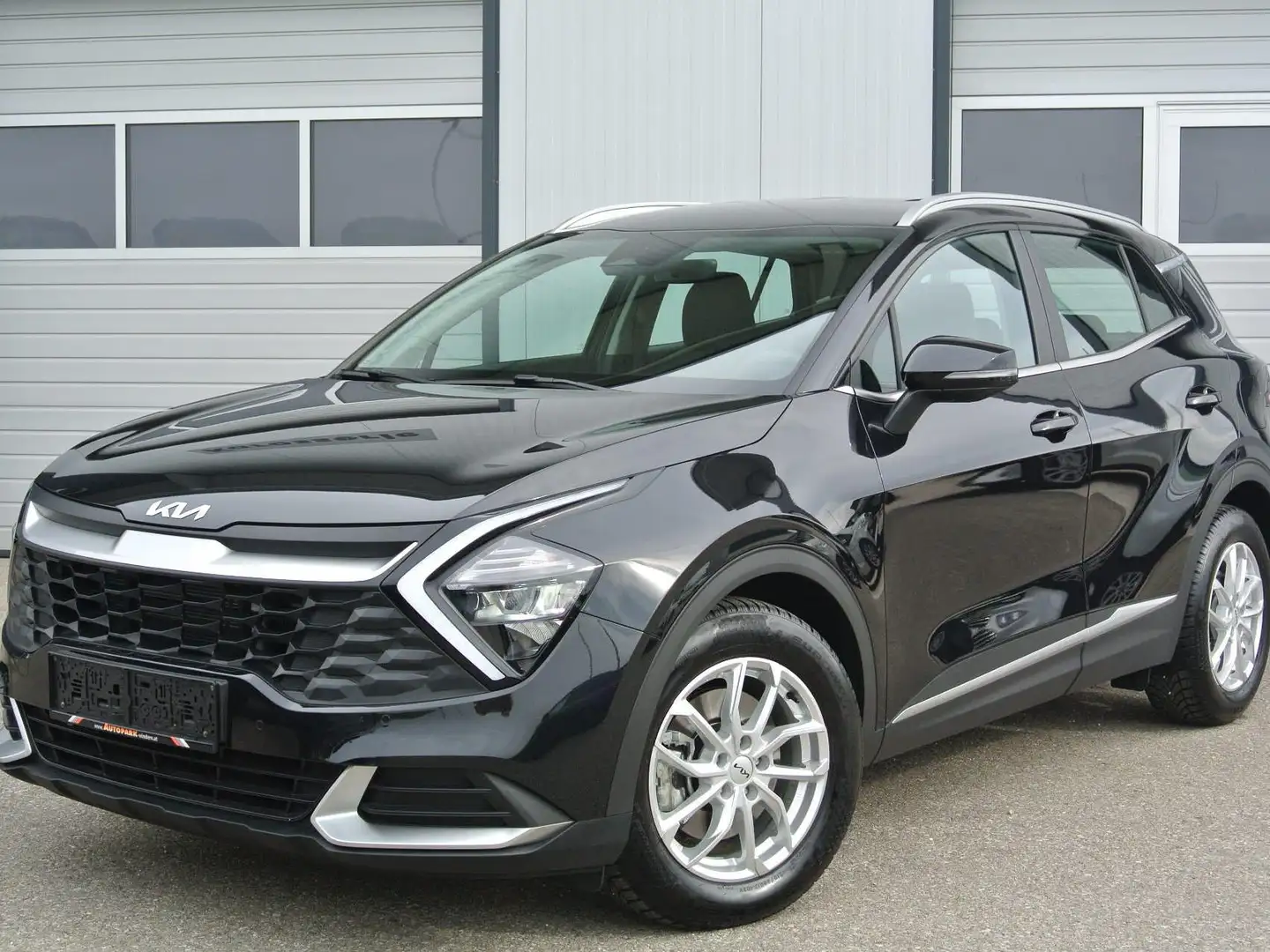 Kia Sportage 1.6 CRDi  Silber *LED * NAVI * KAMERA *WIE NEU!! Schwarz - 1