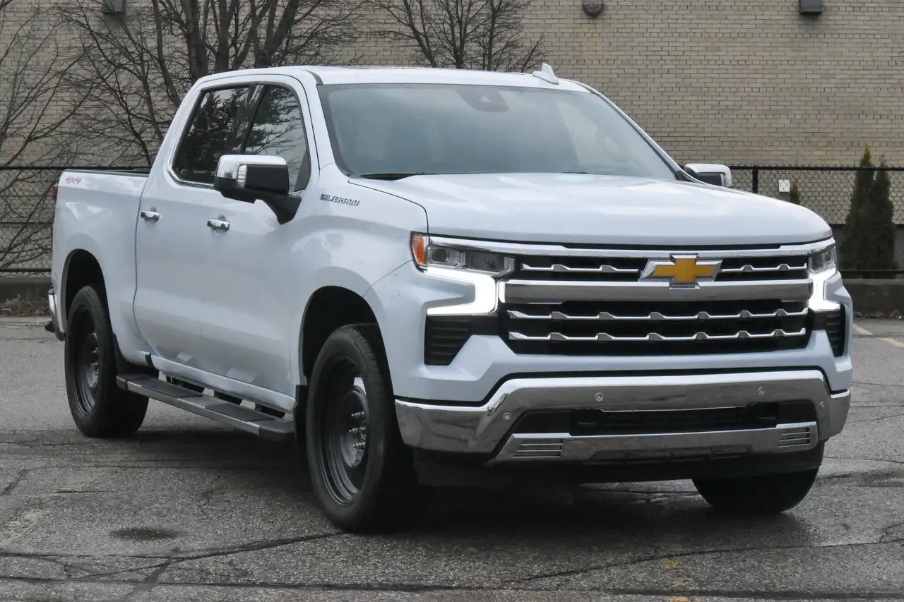 Chevrolet Silverado 1500 снимка Chevrolet Silverado 1500