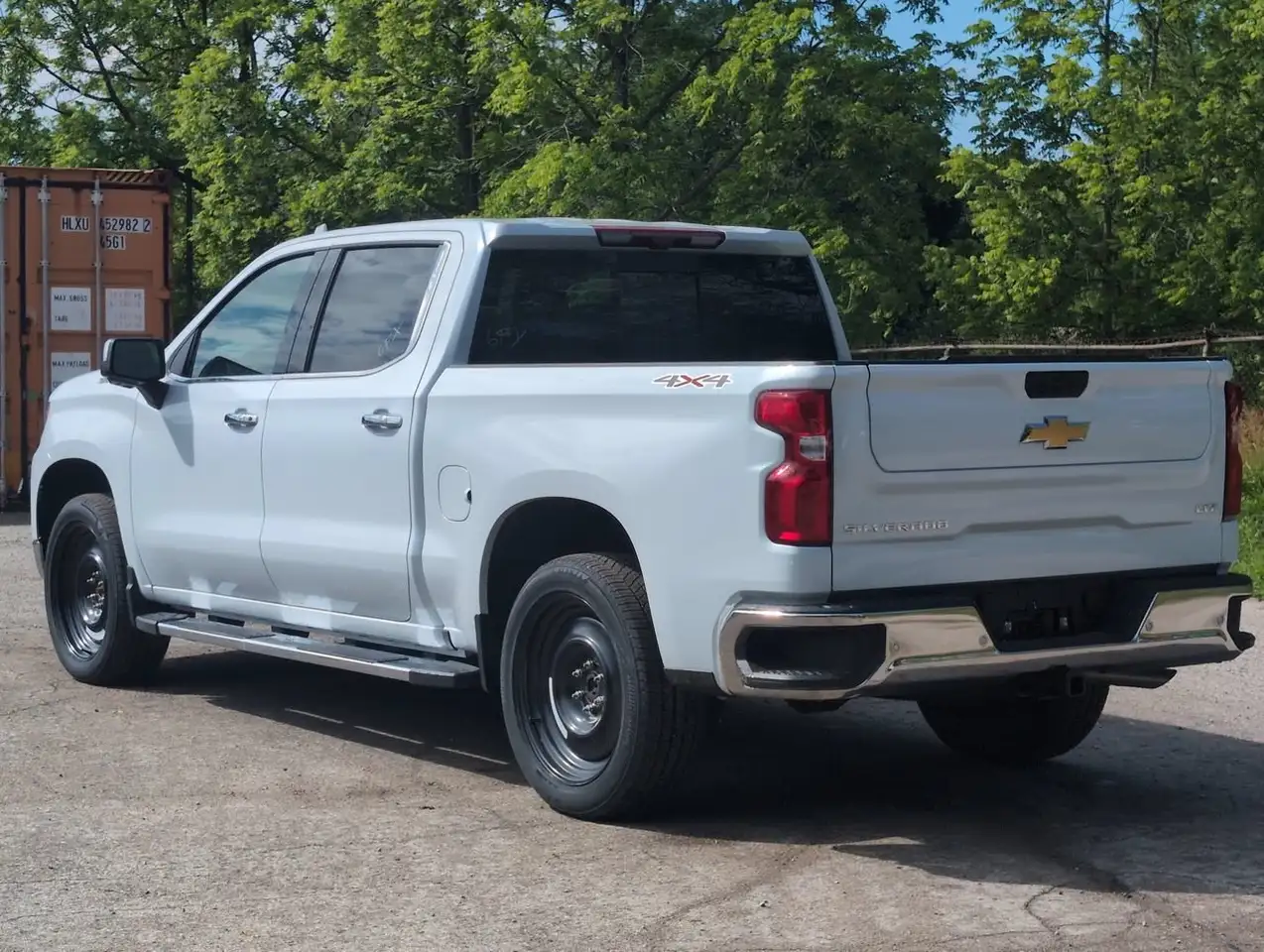 Chevrolet Silverado 1500 photo Chevrolet Silverado 1500