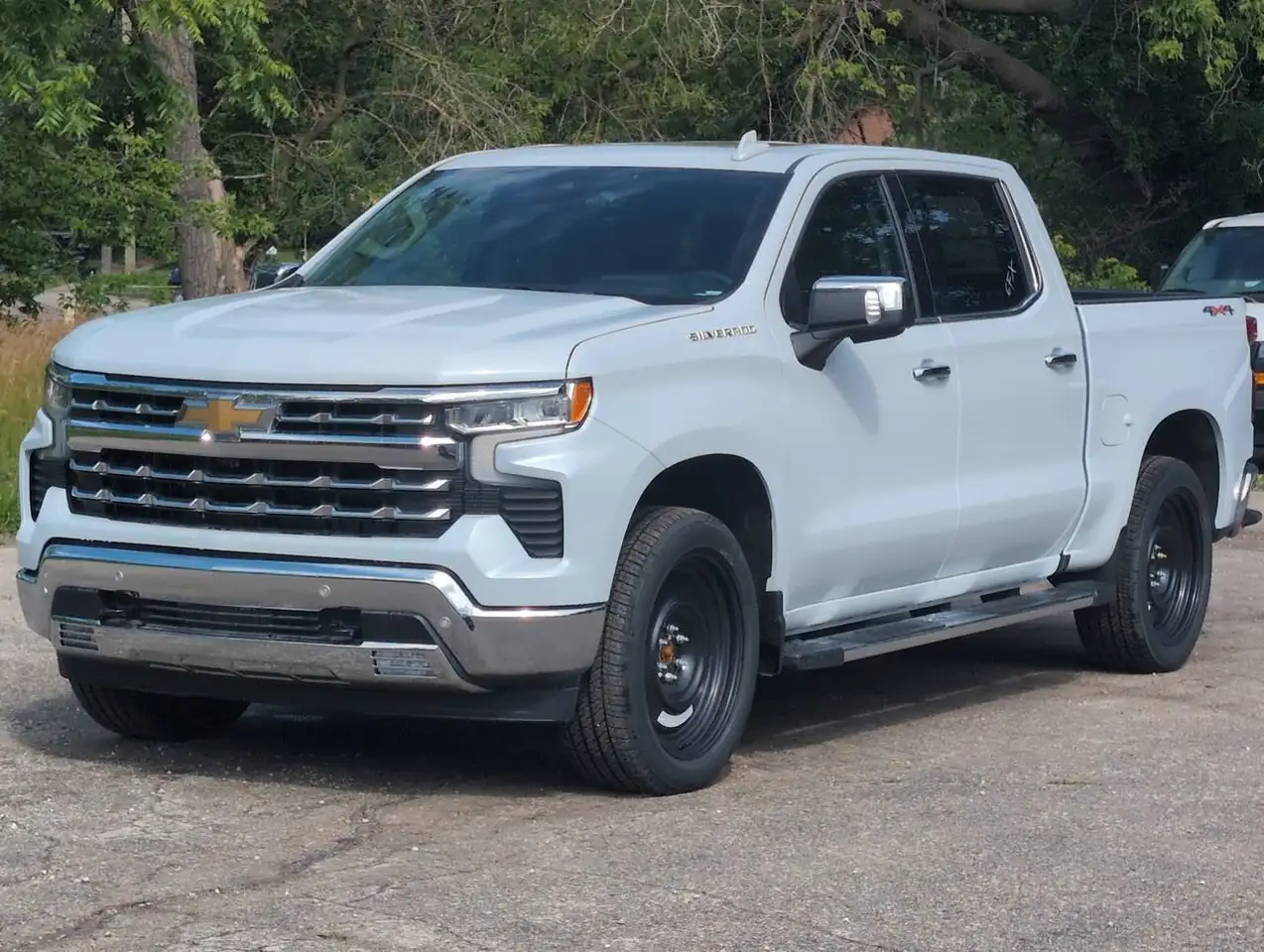 Chevrolet Silverado 1500 photo Chevrolet Silverado 1500