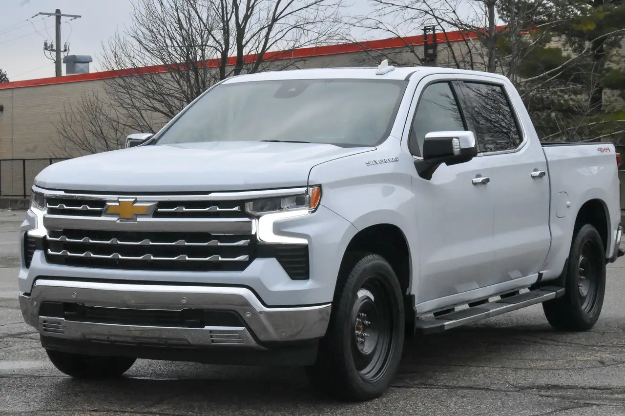 Chevrolet Silverado 1500 снимка Chevrolet Silverado 1500