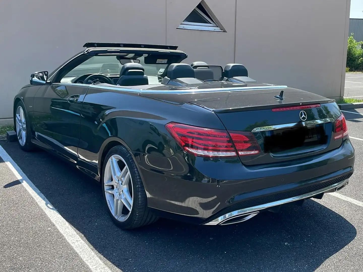 Mercedes-Benz E 220 Classe E Cabriolet 220 d Sportline A Black - 2