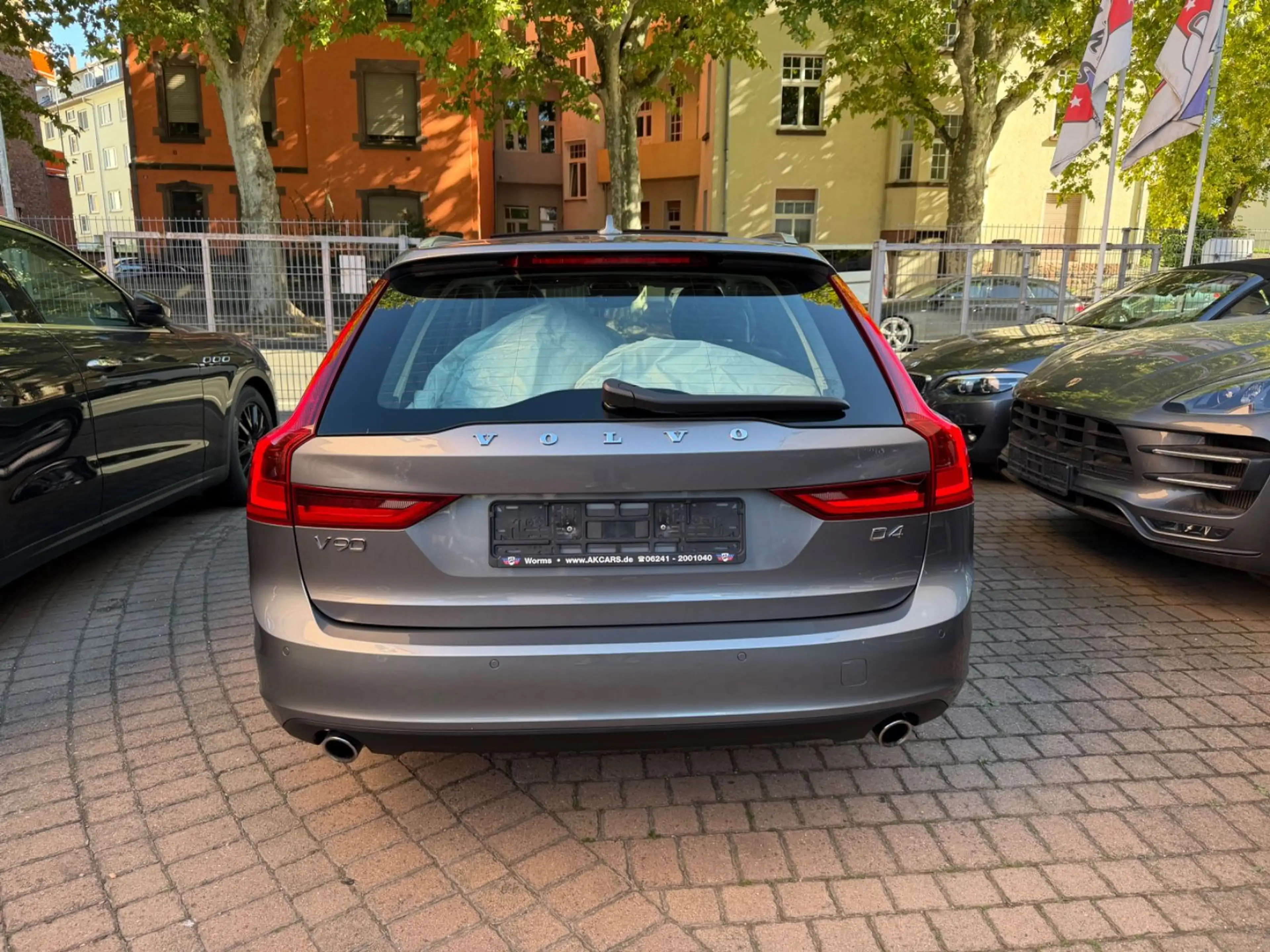 Volvo V90 Kombi Momentum Head-up Panorama Leder — photo 6