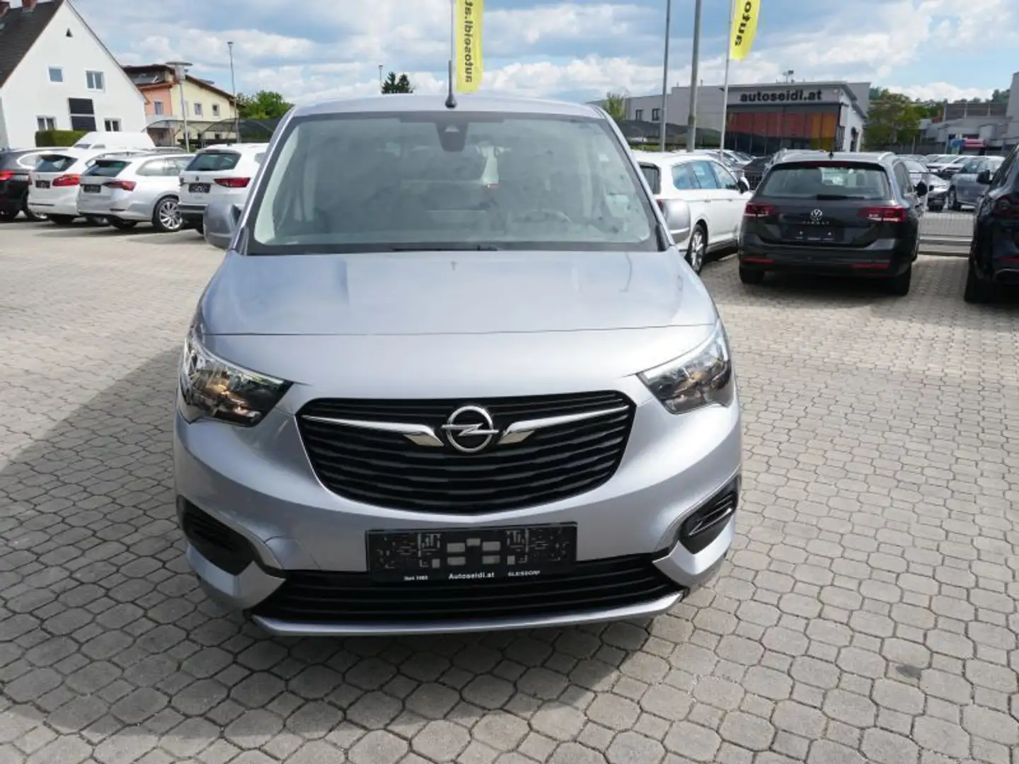 Opel Combo Life 1,5 CDTI XL L2H1 Edition *AHV+NAVI* Grau - 2