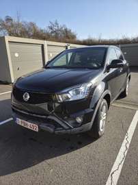 Korando 2.0i e-XGi200 2WD Crystal
