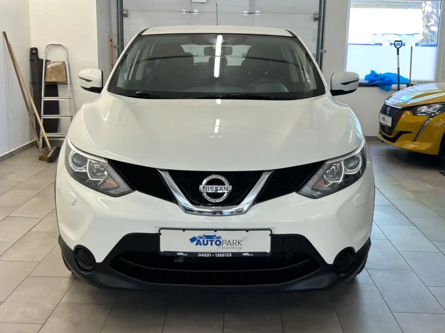 Nissan Qashqai Visia Weiß - 2