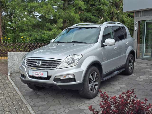 Imagine SsangYong Rexton W 2.2 e-XDi 220 4WD Sapphire