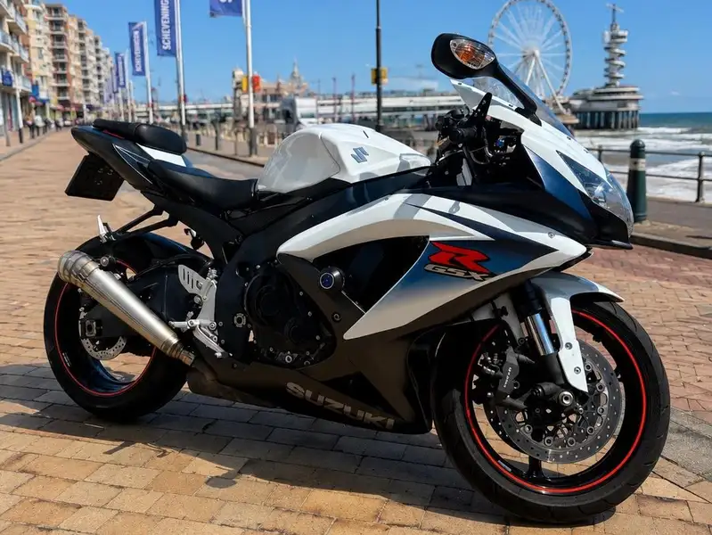 Suzuki GSX-R 750