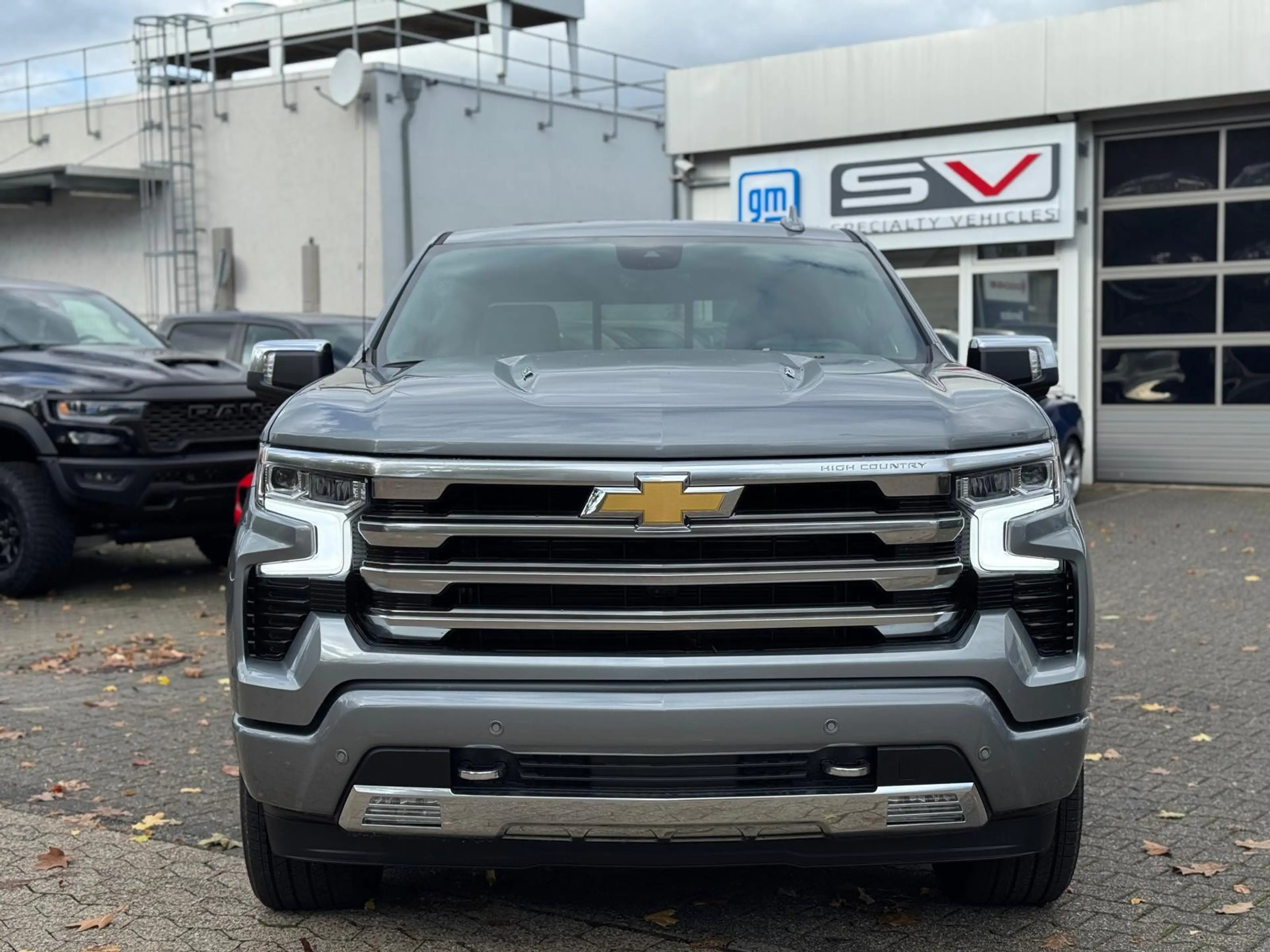 Chevrolet Silverado 6.2 V8 High Country — photo 13