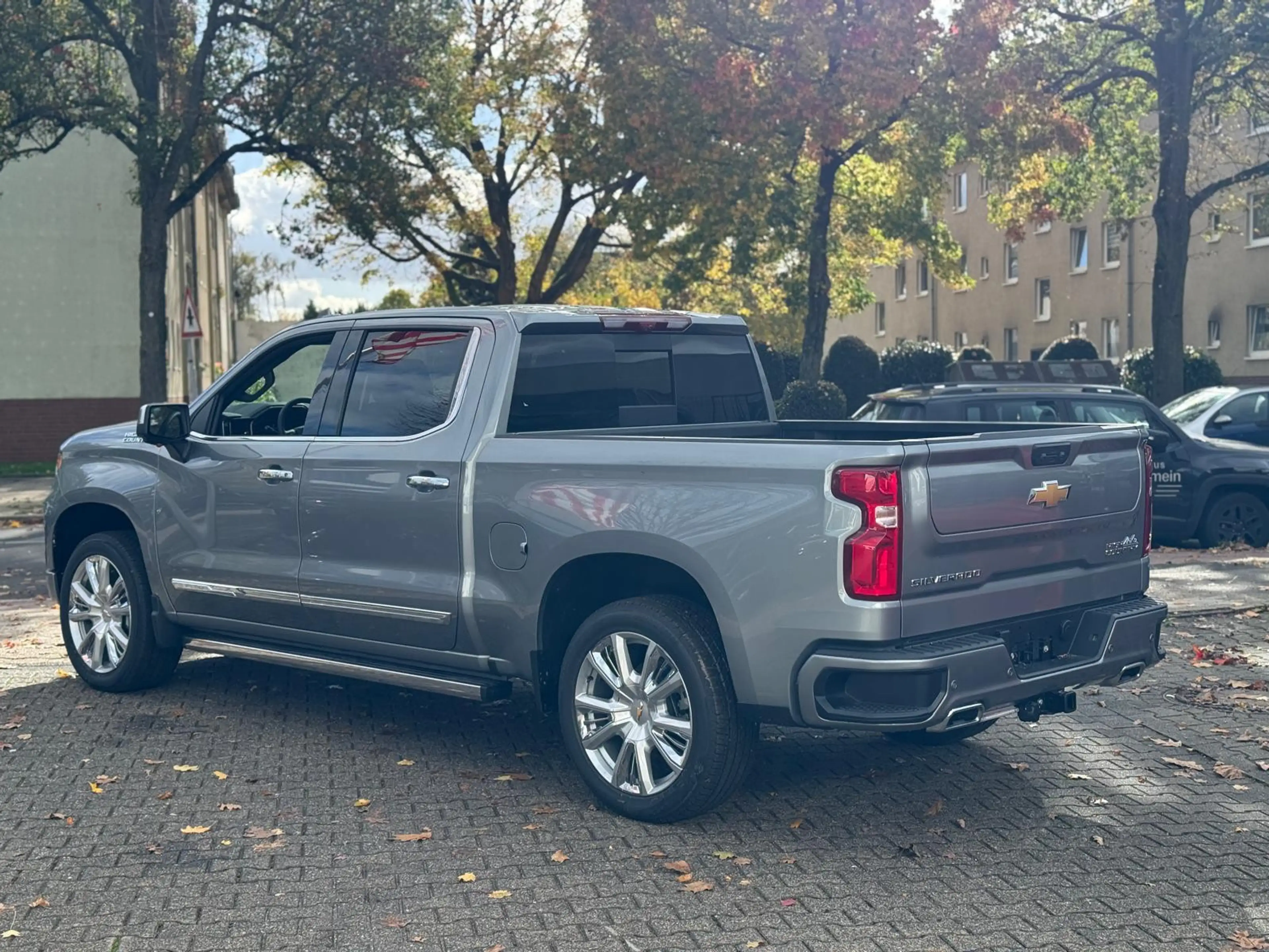 Chevrolet Silverado 6.2 V8 High Country — photo 8