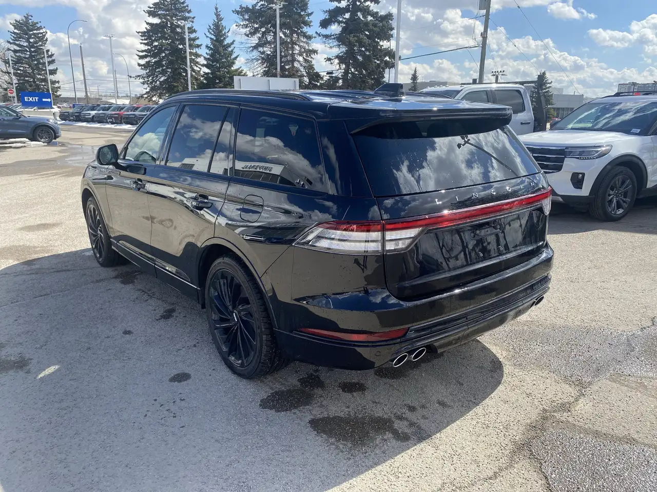 Lincoln Aviator снимка Lincoln Aviator