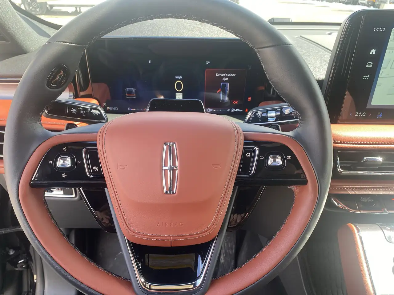 Lincoln Aviator снимка Lincoln Aviator