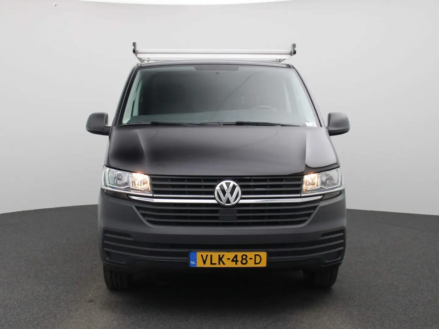 Volkswagen T6.1 Transporter 2.0 TDI L2H1 30 | Airco | Trekhaak | Imperiaal | R Negro - 2