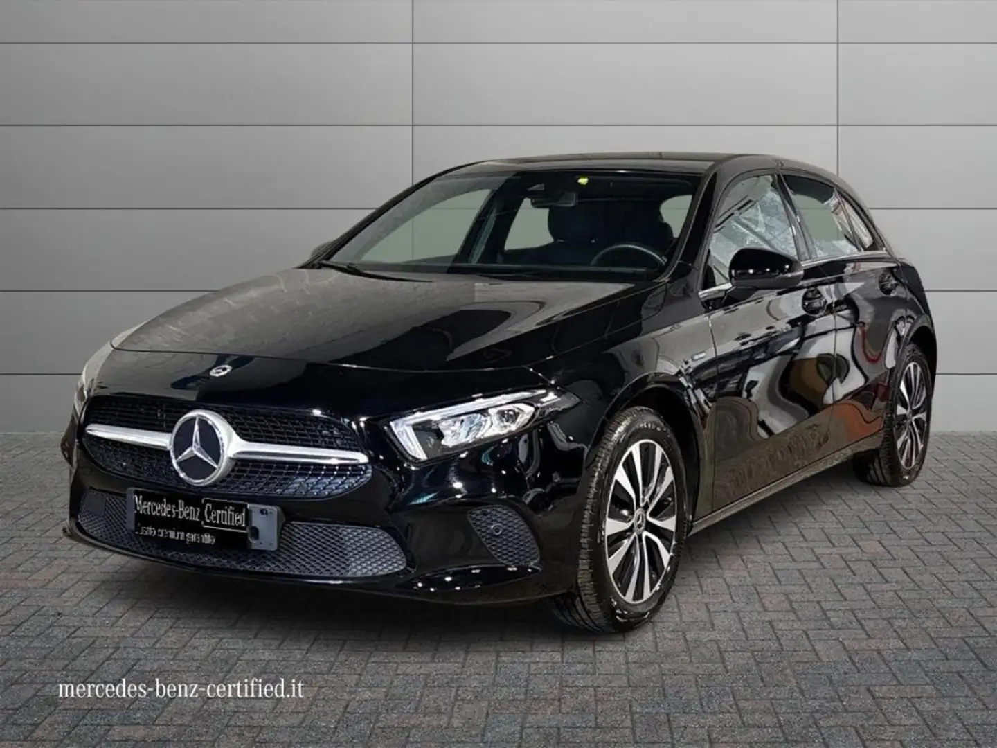 Mercedes-Benz A 250 e hybrid EQ Business Extra Negro - 1