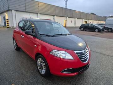 Ypsilon 0.9 TwinAir Black