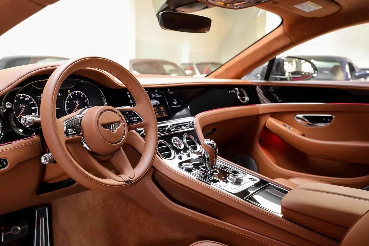 Bentley Continental GT 2021 — фото 8