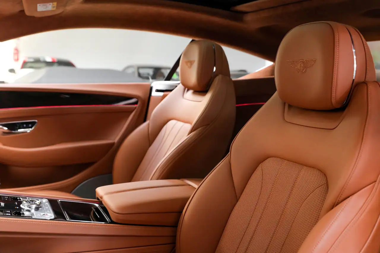 Bentley Continental GT 2021 — фото 9