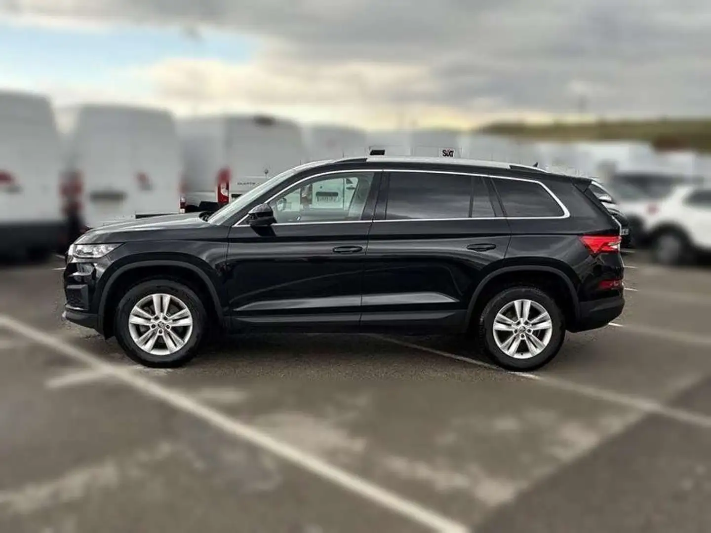 Skoda Kodiaq 2.0TDI AB tech Ambition 4x2 DSG 110kW Negro - 2