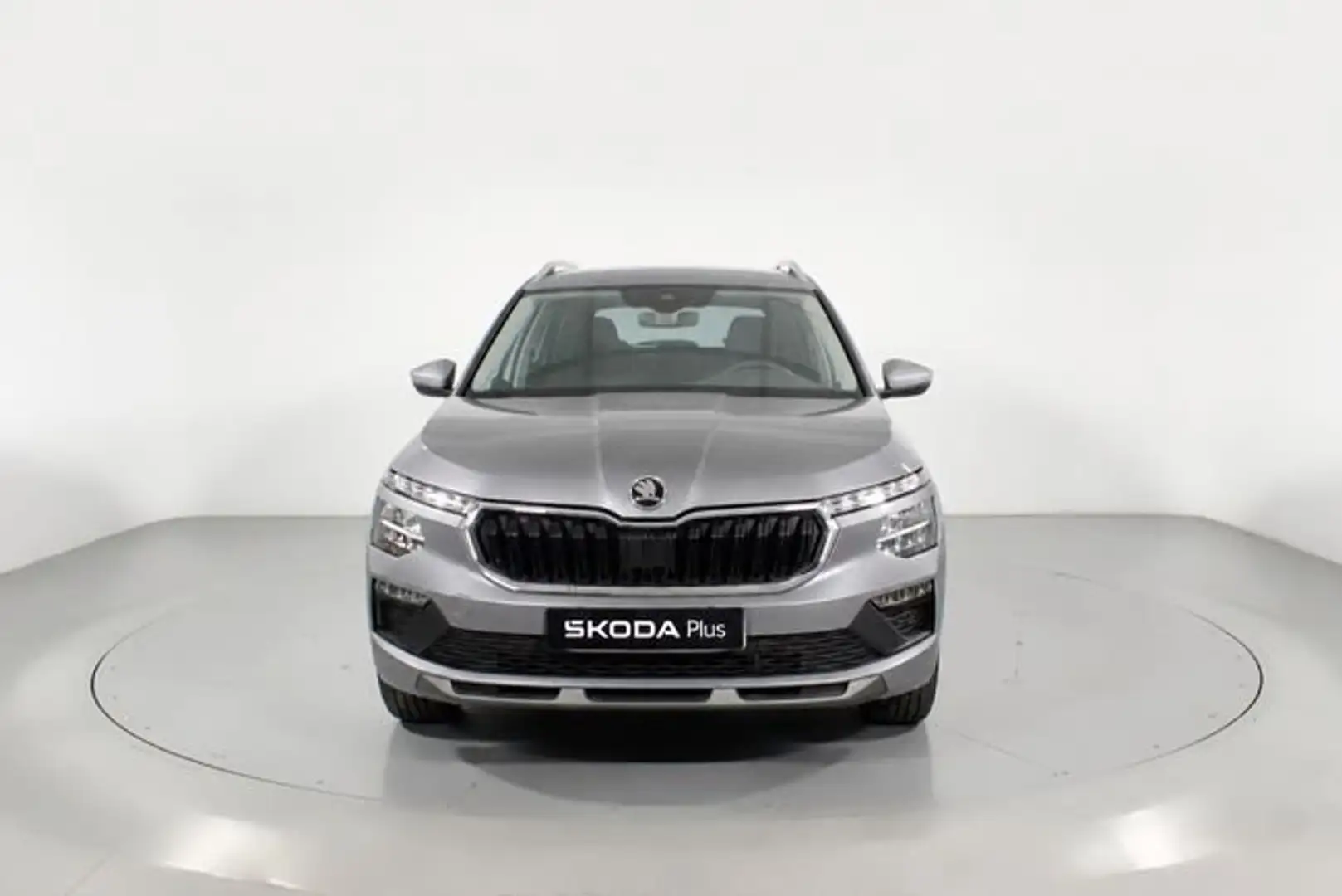 Skoda Kamiq 1.0 TSI Selection 85kW Gris - 2