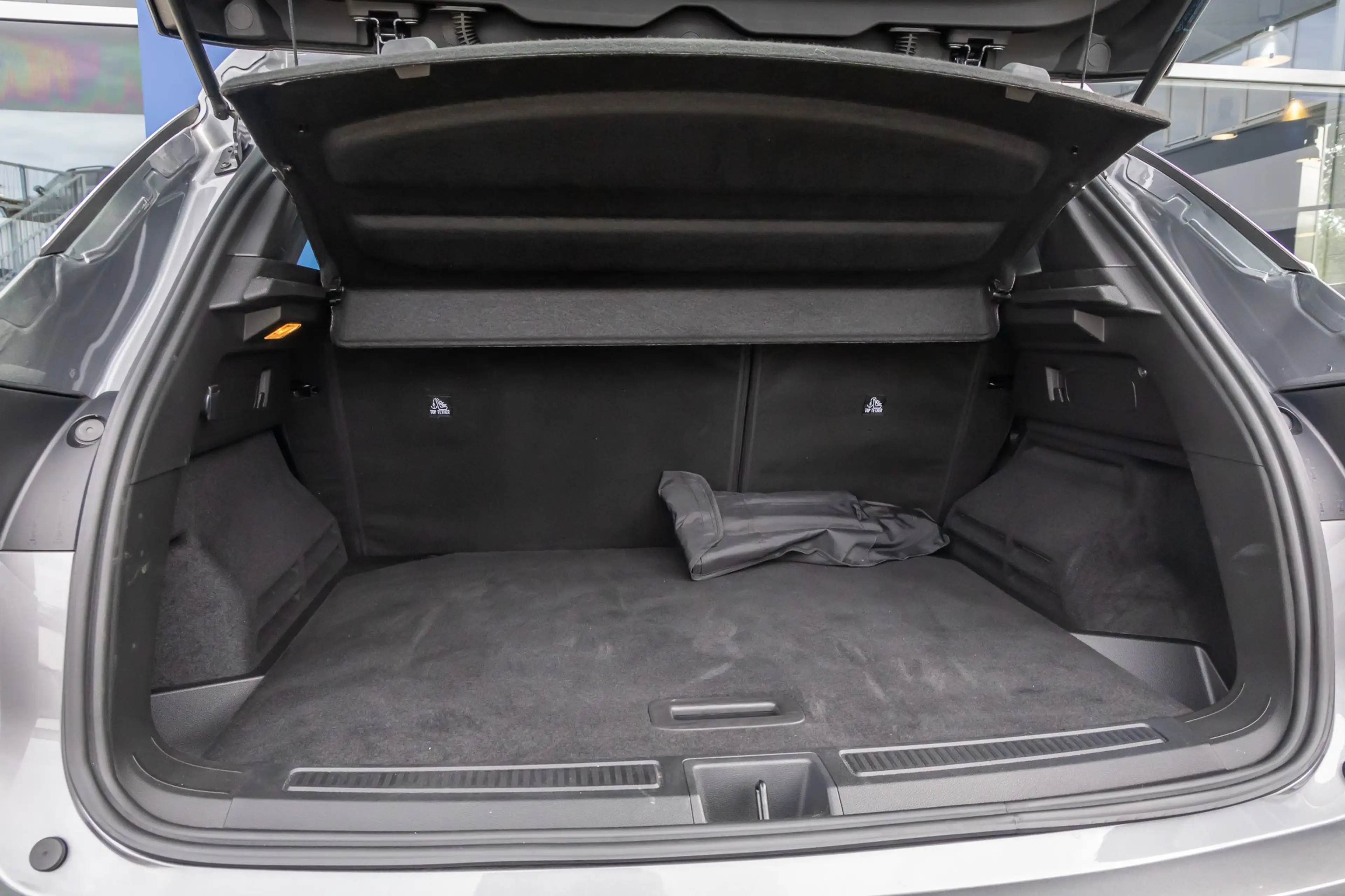 Renault Austral 1.2 E-Tech full hybrid 200 evolution | Apple Carpl — photo 18